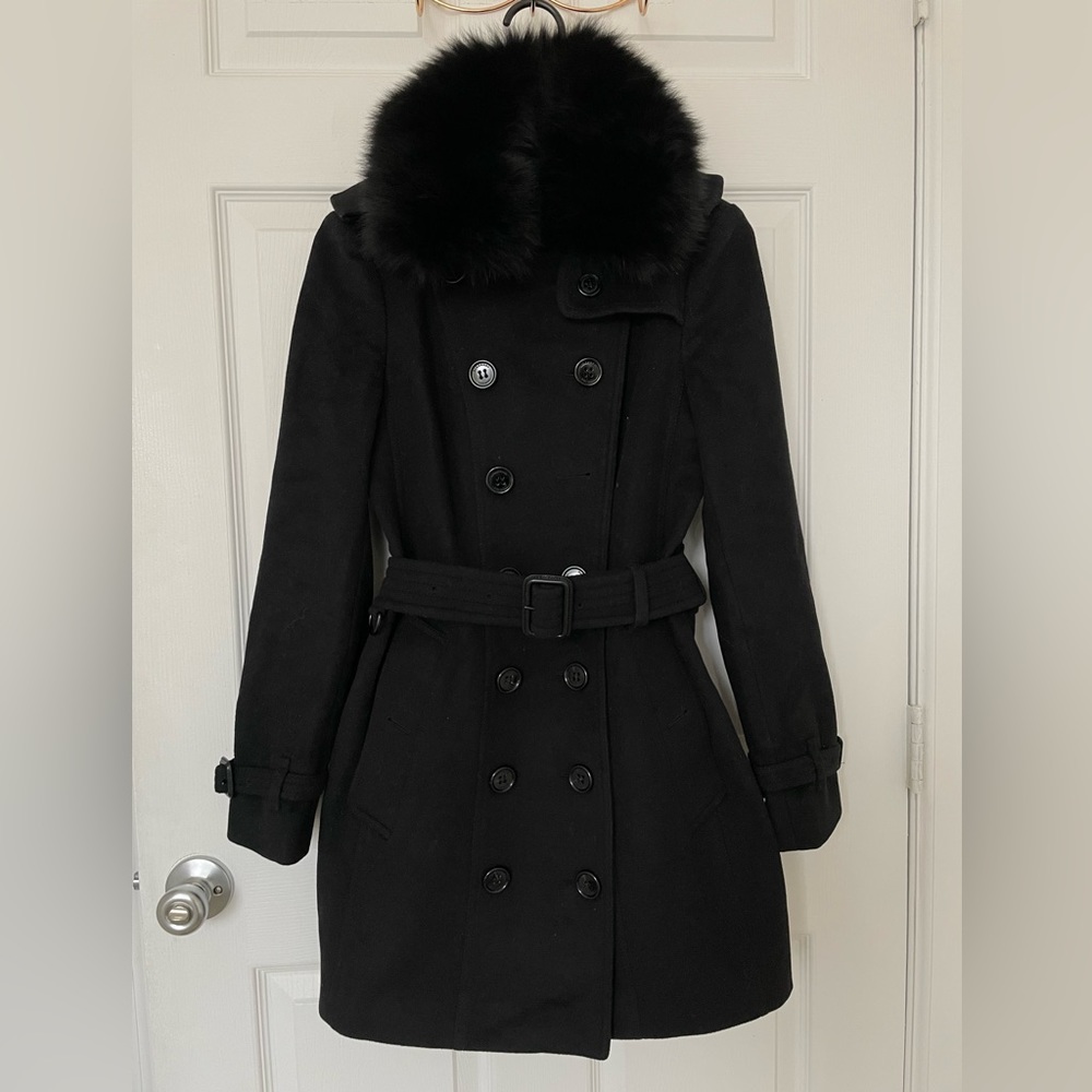 Burberry trench with fur collar